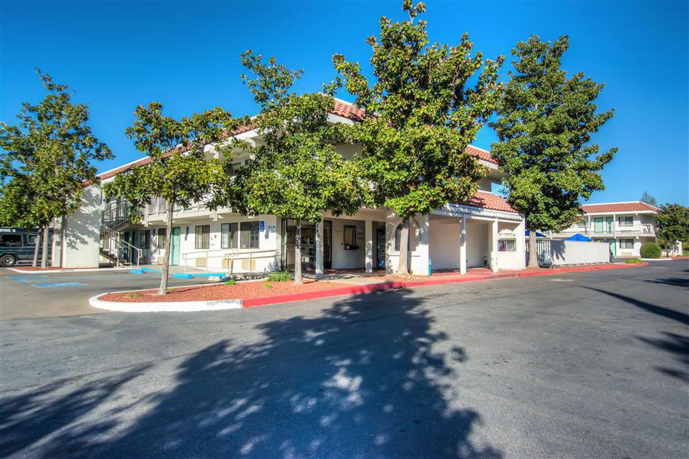 Motel 6-Redding, Ca - South 외부 사진