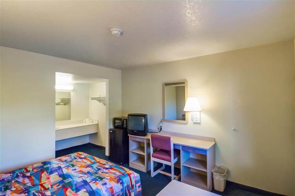 Motel 6-Redding, Ca - South 객실 사진