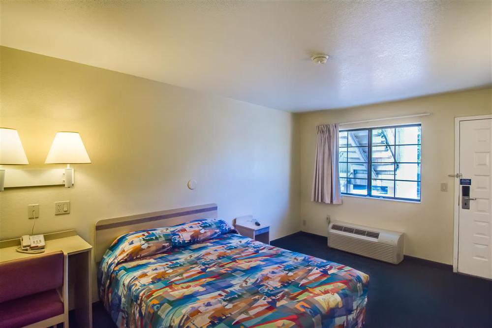 Motel 6-Redding, Ca - South 객실 사진