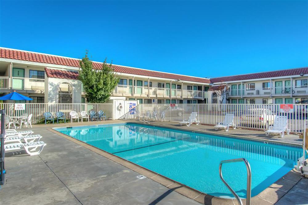 Motel 6-Redding, Ca - South 시설 사진