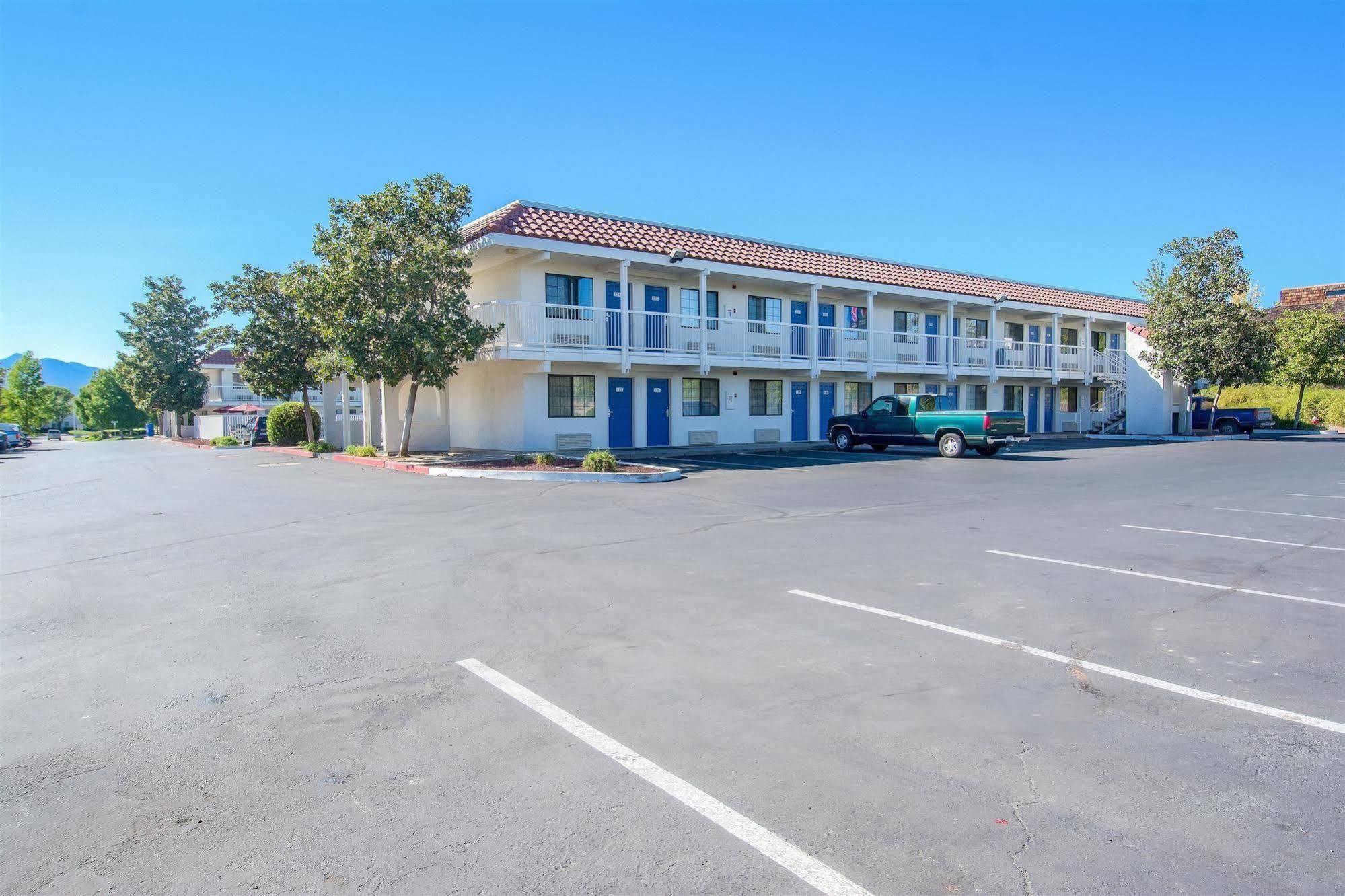 Motel 6-Redding, Ca - South 외부 사진