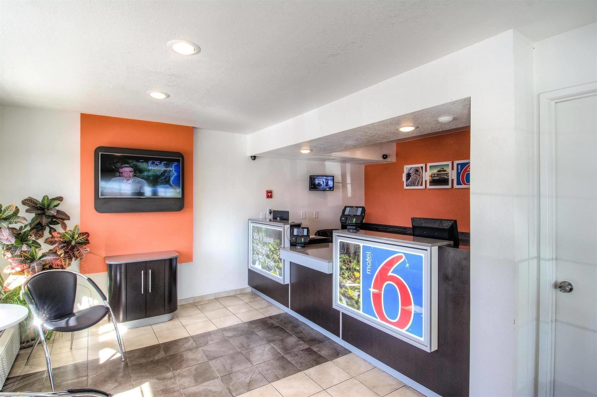 Motel 6-Redding, Ca - South 외부 사진